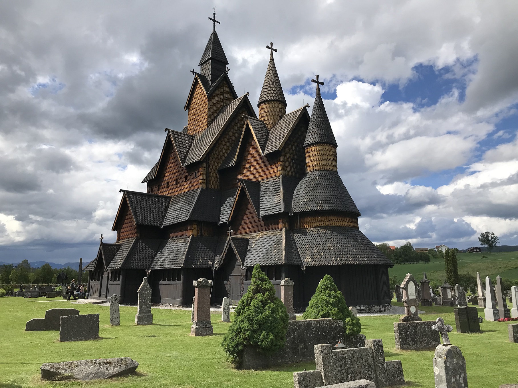 a picture of Heddal stave church